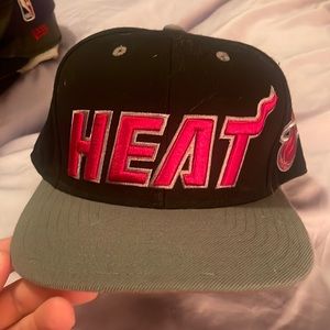 ADIDAS Miami Heat SnapBack hat
